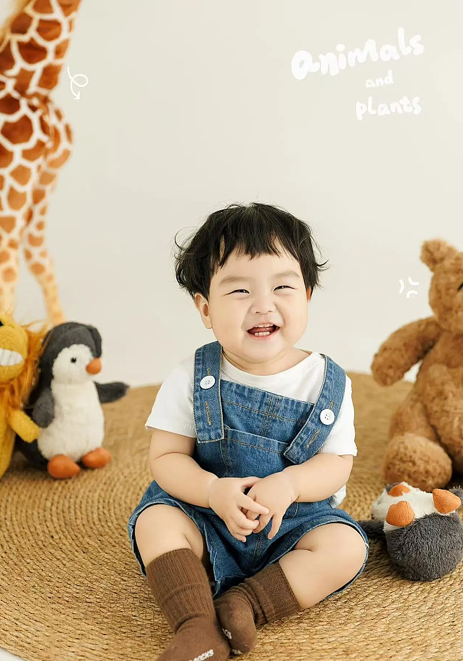 周岁男宝（图ZNDAwNjAwMDcy） - 人文/纪实摄影 - 站酷设计师挚纯baby瑶海店原创素材 - 站酷ZCOOL