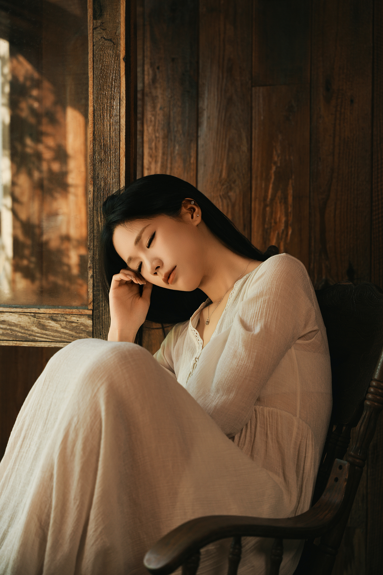 《秋日的窗》（图ZNDAwNzg1MzY0） - 人像摄影 - 站酷设计师Hi熊先森原创素材 - 站酷ZCOOL