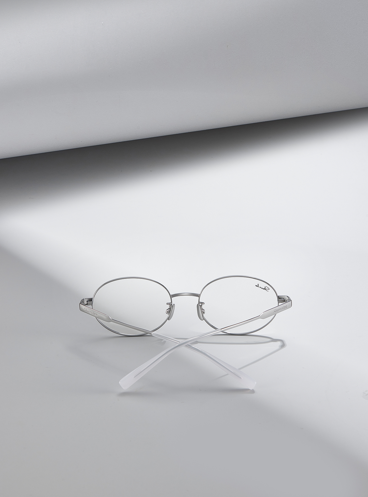 清冷风眼镜拍摄（图ZNDAwODA0OTI0） - 产品摄影 - 站酷设计师Z473140046原创素材 - 站酷ZCOOL