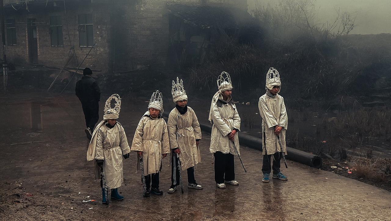 随拍，2025年“飞云集”手机摄影作品展示（图ZNDAwODc1ODg0） - 人文/纪实摄影 - 站酷设计师城南旧事yfy原创素材 - 站酷ZCOOL