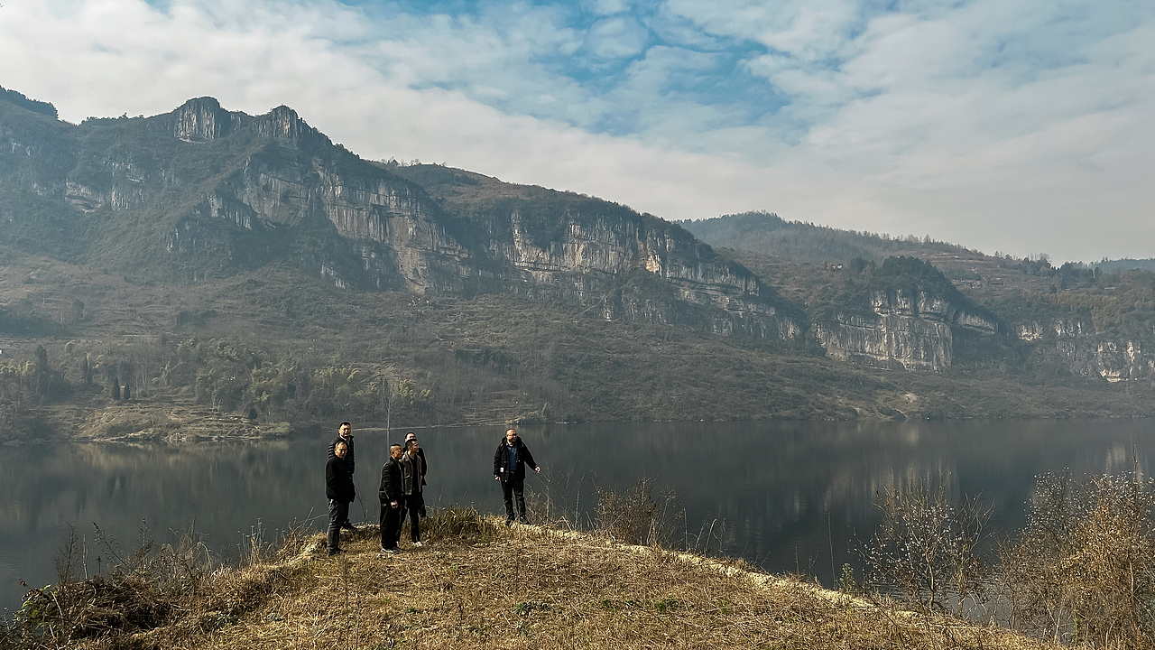 随拍，2025年“飞云集”手机摄影作品展示（图ZNDAwODc1ODY4） - 人文/纪实摄影 - 站酷设计师城南旧事yfy原创素材 - 站酷ZCOOL