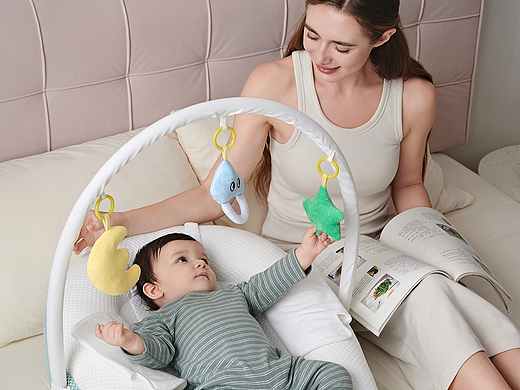 母婴摄影 ｜ 斜坡枕拍摄