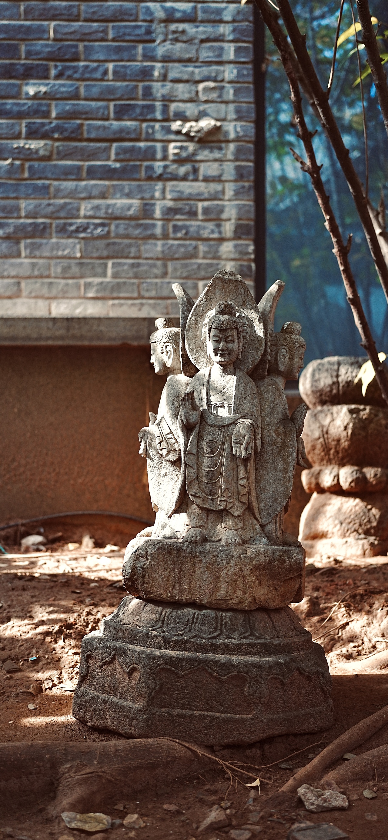 城中有座山（图ZNDAwODk2NDA4） - 环境/建筑摄影 - 站酷设计师活着就是意义原创素材 - 站酷ZCOOL