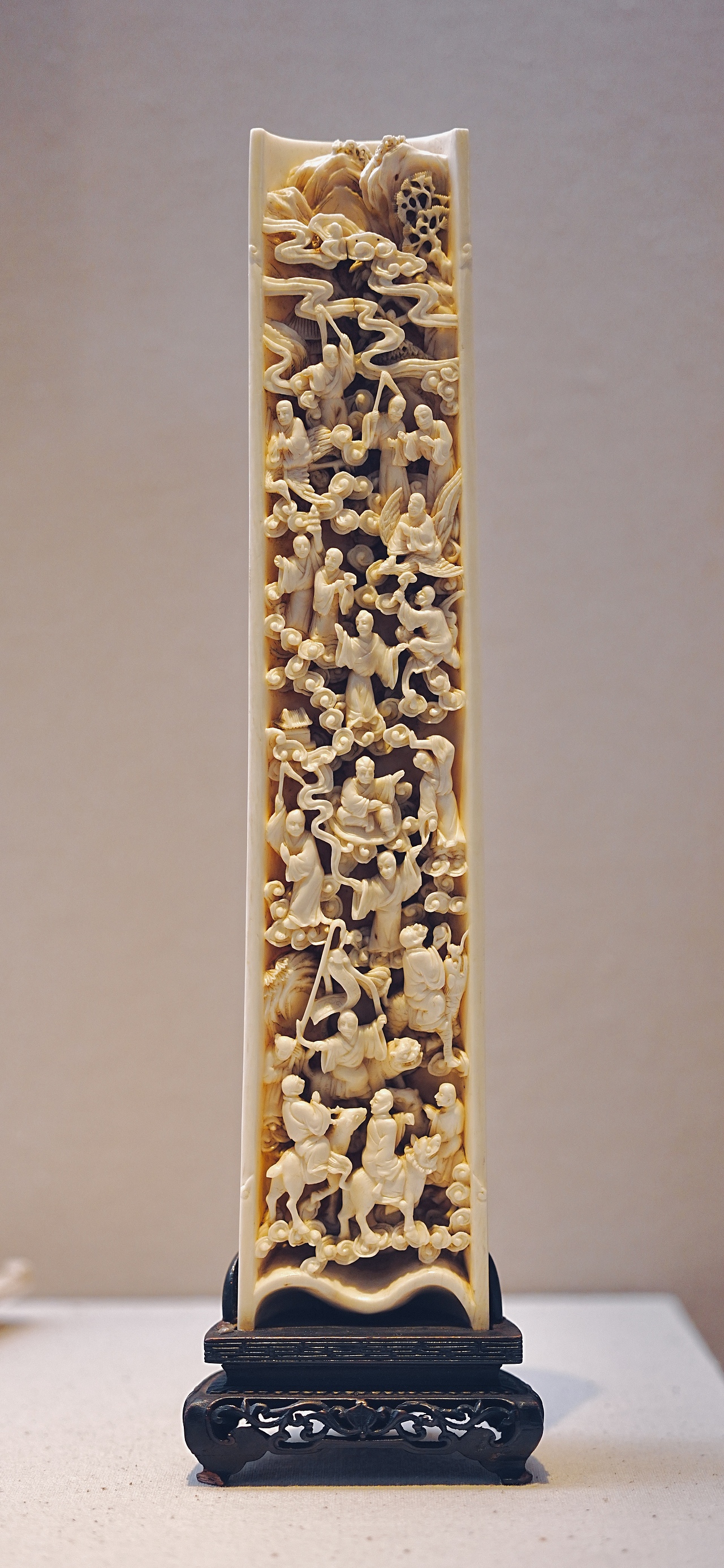 城中有座山（图ZNDAwODk2NDMy） - 环境/建筑摄影 - 站酷设计师活着就是意义原创素材 - 站酷ZCOOL