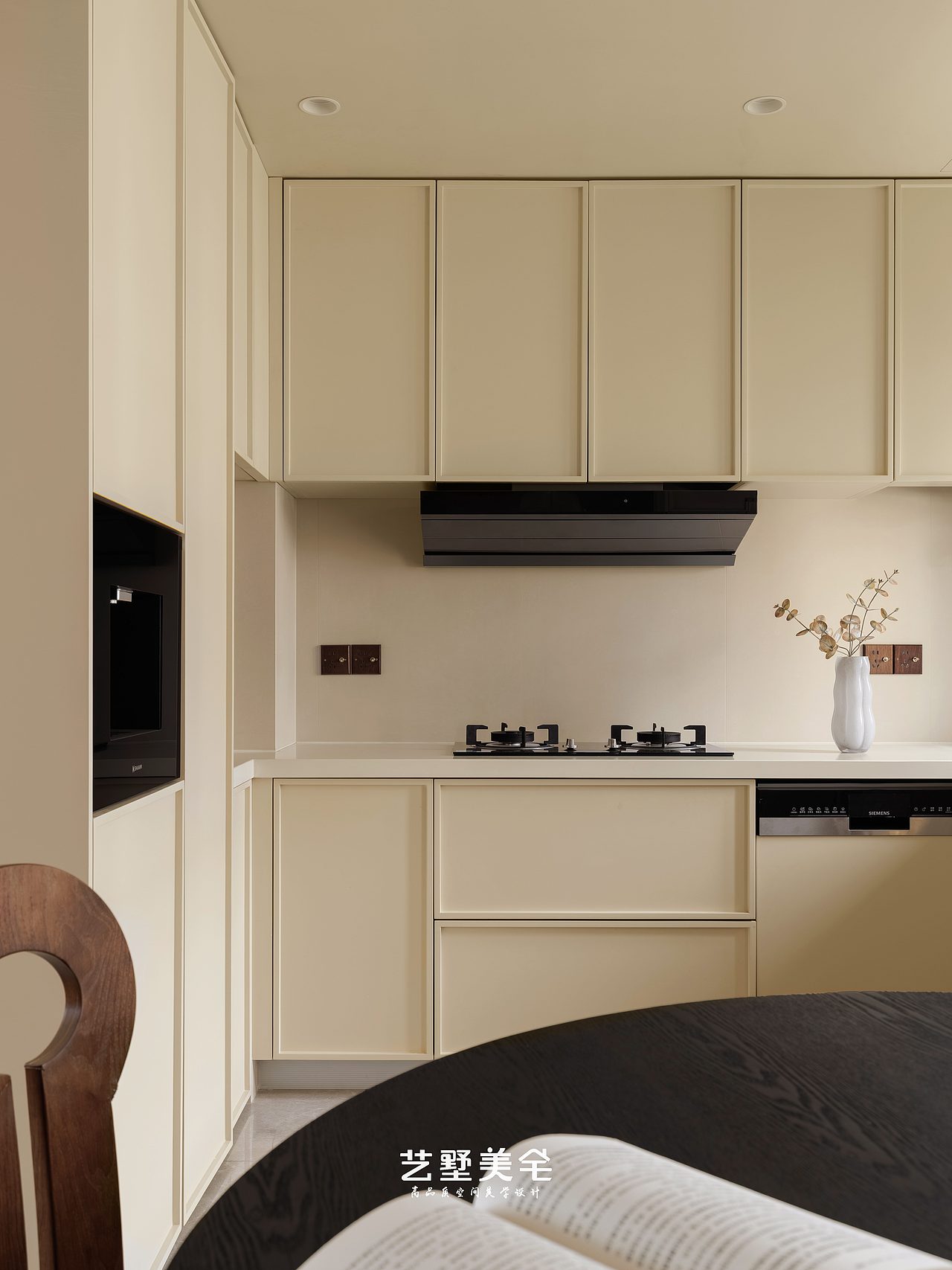 【中古叠影】139㎡美拉德中古风 时光淬炼的质感居所（图ZNDAxMDI1OTAw） - 家装设计 - 站酷设计师合肥艺墅美宅设计原创素材 - 站酷ZCOOL