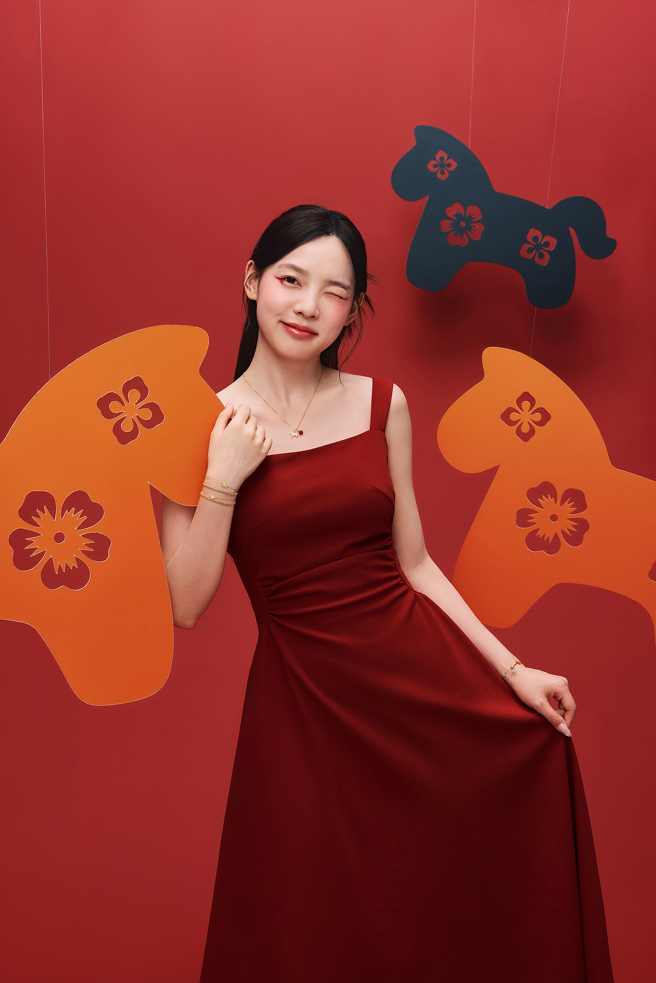 卡蒂罗饰品人像修图（图ZNDAxMDQ4NTQ4） - 修图/后期 - 站酷设计师象素修图爍爍原创素材 - 站酷ZCOOL