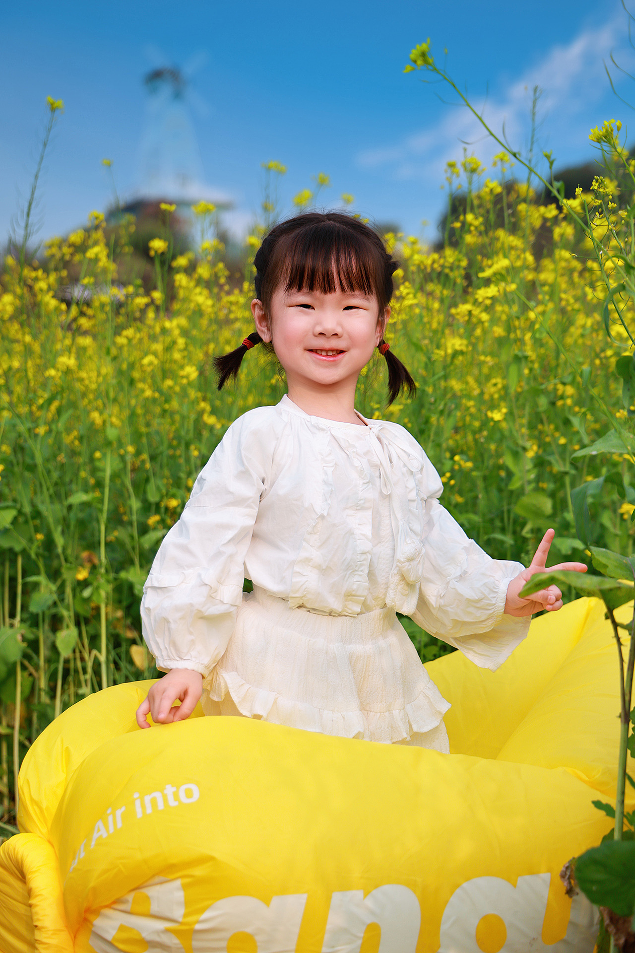 深圳的春天提前到来 油菜花田玩耍的小朋友（图ZNDAxMDQ5MjQw） - 人像摄影 - 站酷设计师摄影师杨涛原创素材 - 站酷ZCOOL