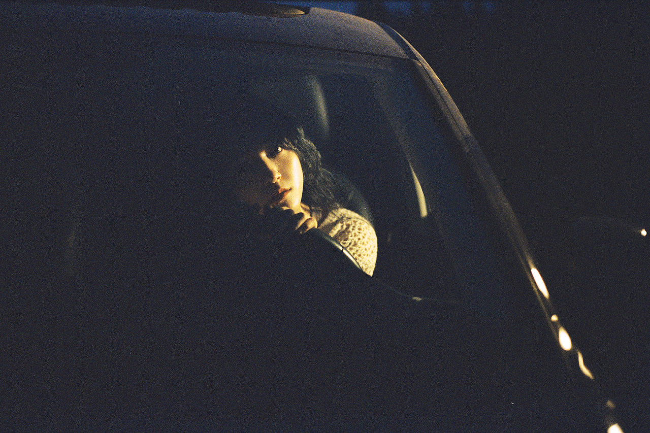 无边的蓝，和终于不再解释的我（图ZNDAxMTgwOTgw） - 人像摄影 - 站酷设计师白山Gavin原创素材 - 站酷ZCOOL