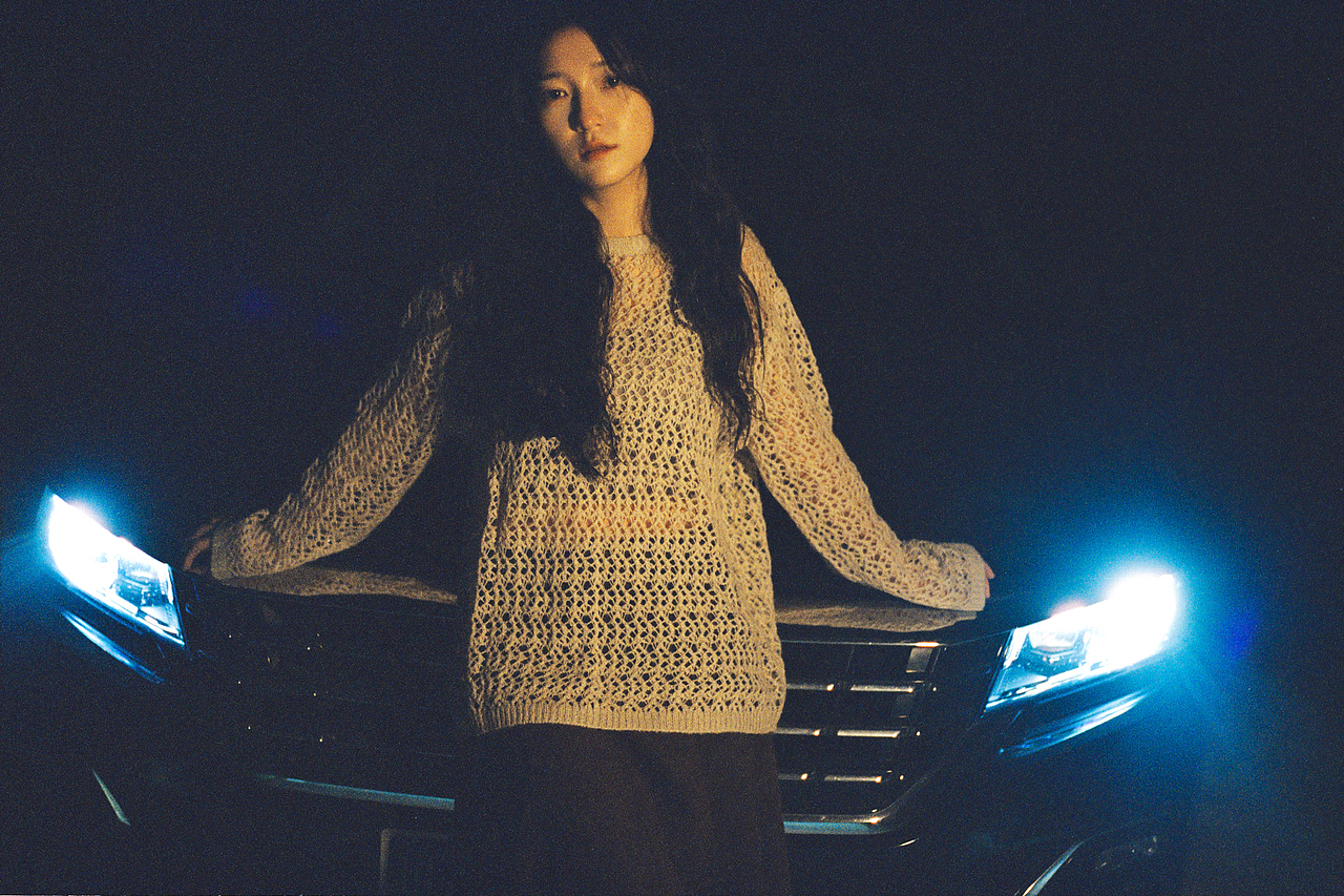 无边的蓝，和终于不再解释的我（图ZNDAxMTgwOTky） - 人像摄影 - 站酷设计师白山Gavin原创素材 - 站酷ZCOOL