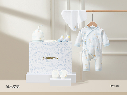 新生儿礼盒拍摄丨孩子王×简木视觉 婴儿服饰静物摄影