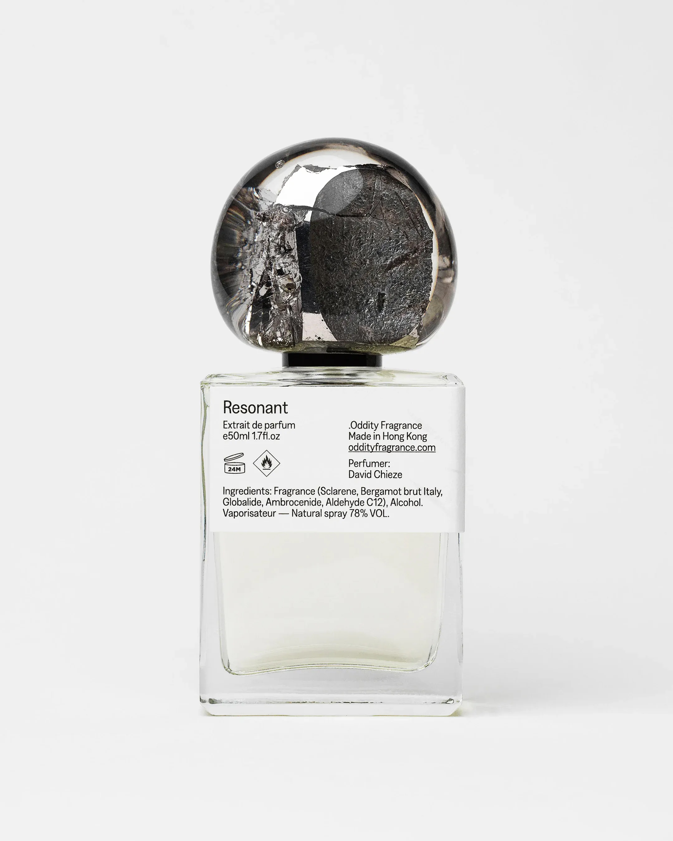 不完美之美-.Oddity Fragrance香水设计｜365天的好设计 NO.160（图ZMTUzNjU4Mjg=） - 观点 - 站酷设计师365天的好设计原创素材 - 站酷ZCOOL