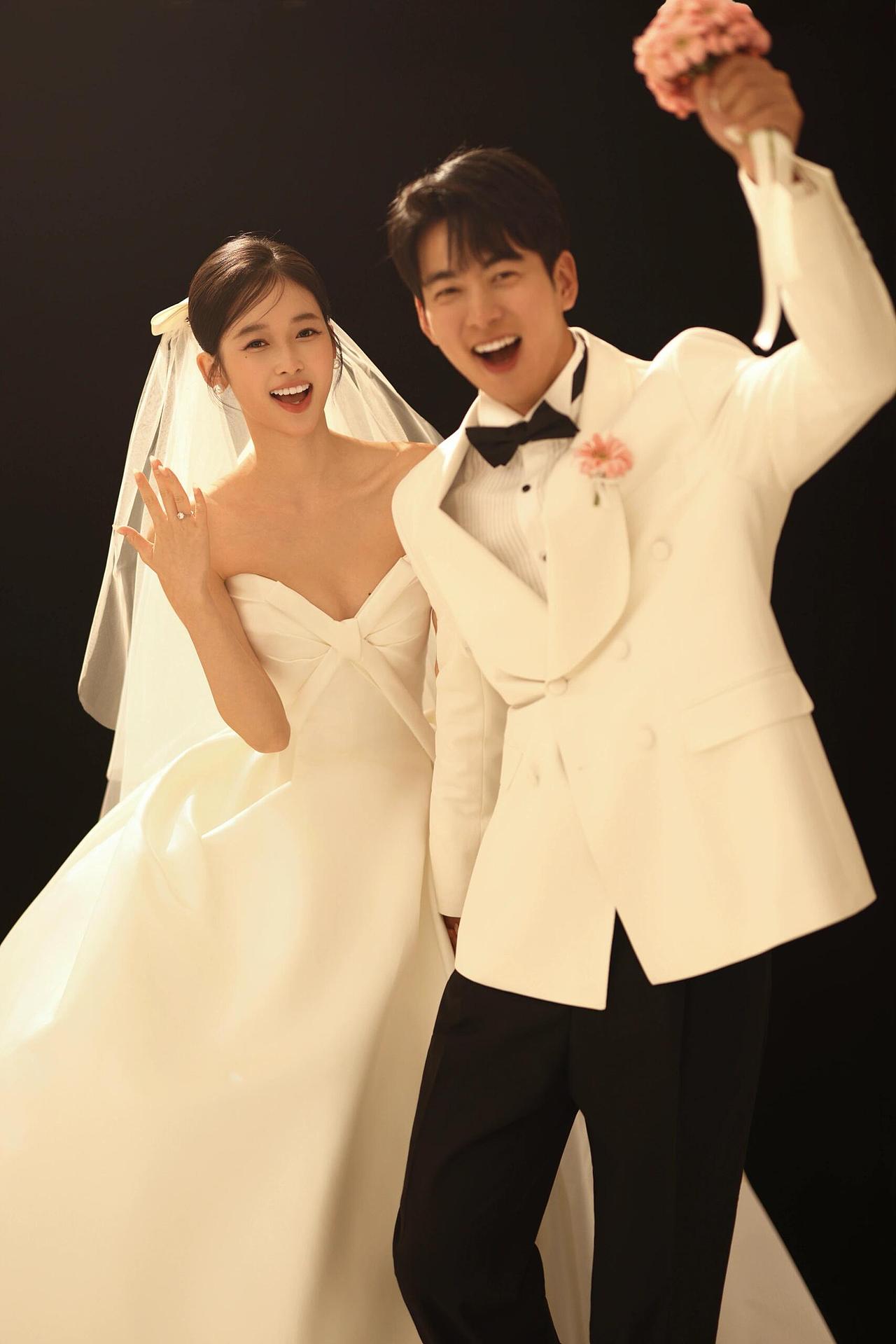 黑色背景｜极简｜高级（室内）（图ZNDAxMjk5NTc2） - 人像摄影 - 站酷设计师临泉影匠摄影原创素材 - 站酷ZCOOL