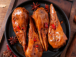 麻辣鸭头香辣卤鸭货开袋即食休闲解馋零食下酒菜25.5月