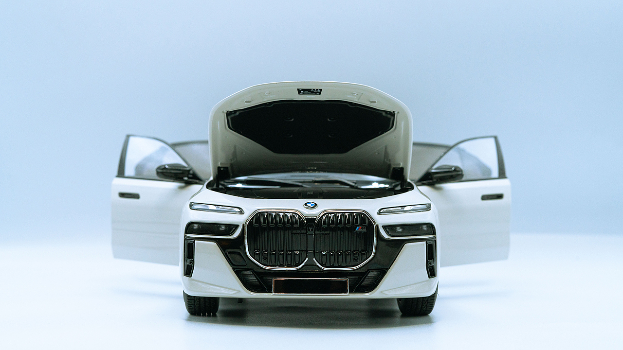 BMW i7 M70 G70 MINICHAMPS 1:18（图ZNDAxNDQ0MDE2） - 其他摄影 - 站酷设计师饭饭饭樊原创素材 - 站酷ZCOOL
