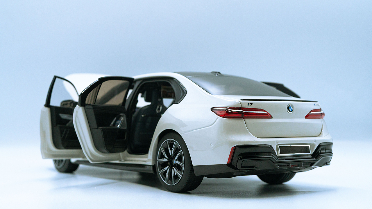 BMW i7 M70 G70 MINICHAMPS 1:18（图ZNDAxNDQ0MDQw） - 其他摄影 - 站酷设计师饭饭饭樊原创素材 - 站酷ZCOOL