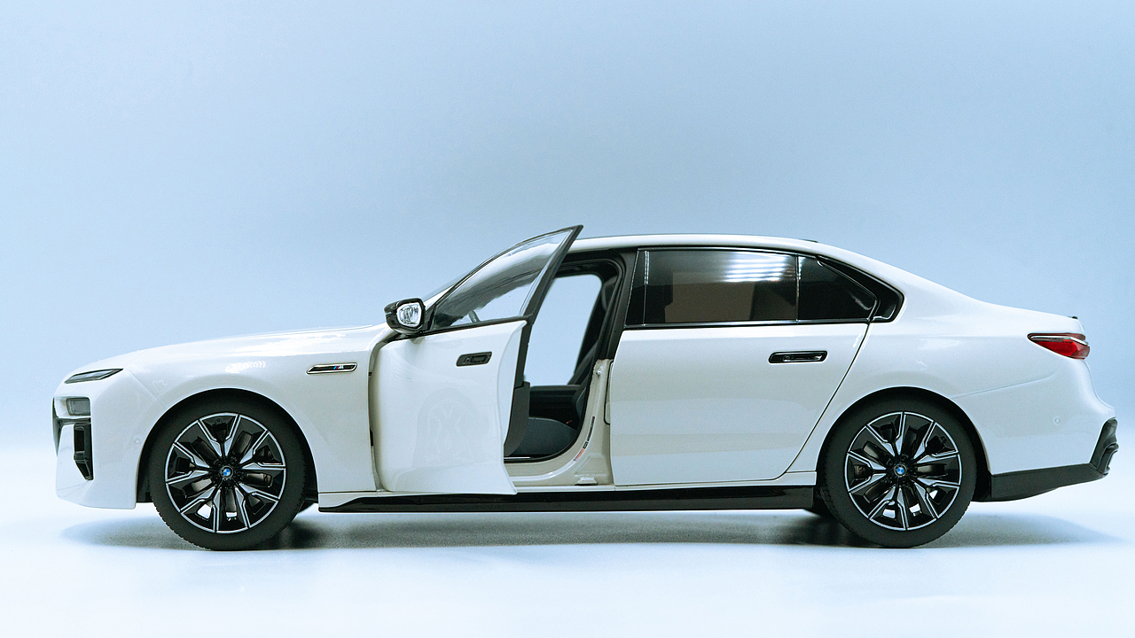 BMW i7 M70 G70 MINICHAMPS 1:18（图ZNDAxNDQ0MDgw） - 其他摄影 - 站酷设计师饭饭饭樊原创素材 - 站酷ZCOOL