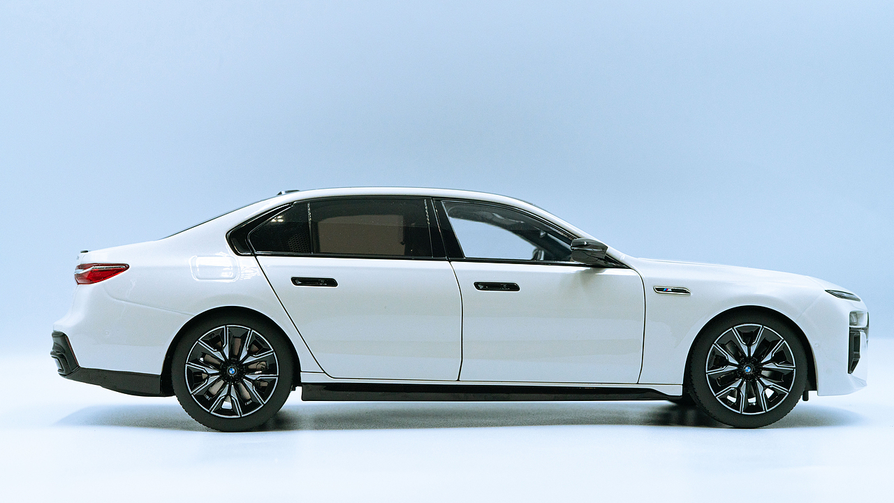 BMW i7 M70 G70 MINICHAMPS 1:18（图ZNDAxNDQ0MDg4） - 其他摄影 - 站酷设计师饭饭饭樊原创素材 - 站酷ZCOOL