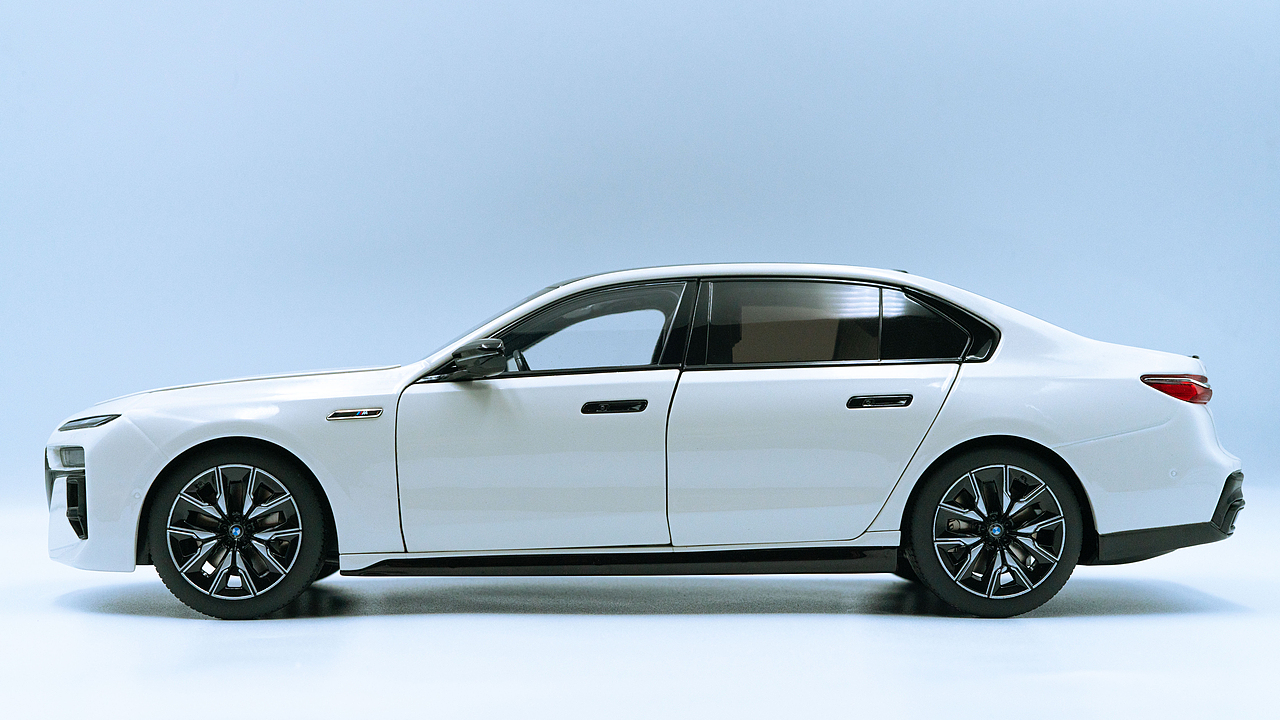 BMW i7 M70 G70 MINICHAMPS 1:18（图ZNDAxNDQ0MDY0） - 其他摄影 - 站酷设计师饭饭饭樊原创素材 - 站酷ZCOOL