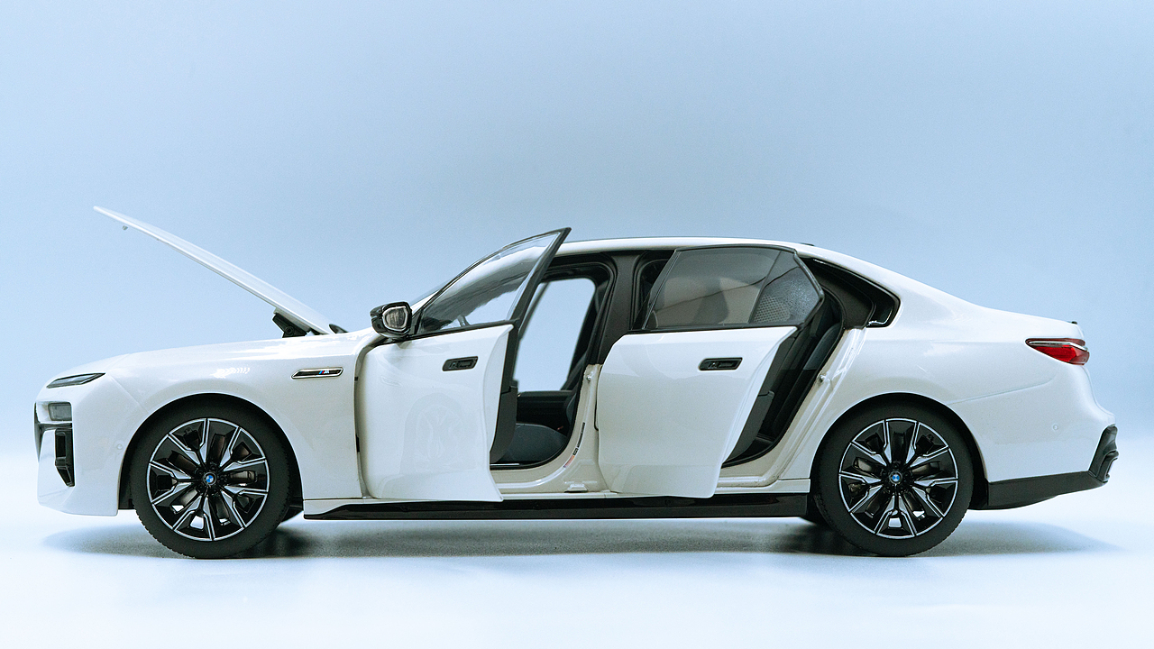 BMW i7 M70 G70 MINICHAMPS 1:18（图ZNDAxNDQ0MDcy） - 其他摄影 - 站酷设计师饭饭饭樊原创素材 - 站酷ZCOOL