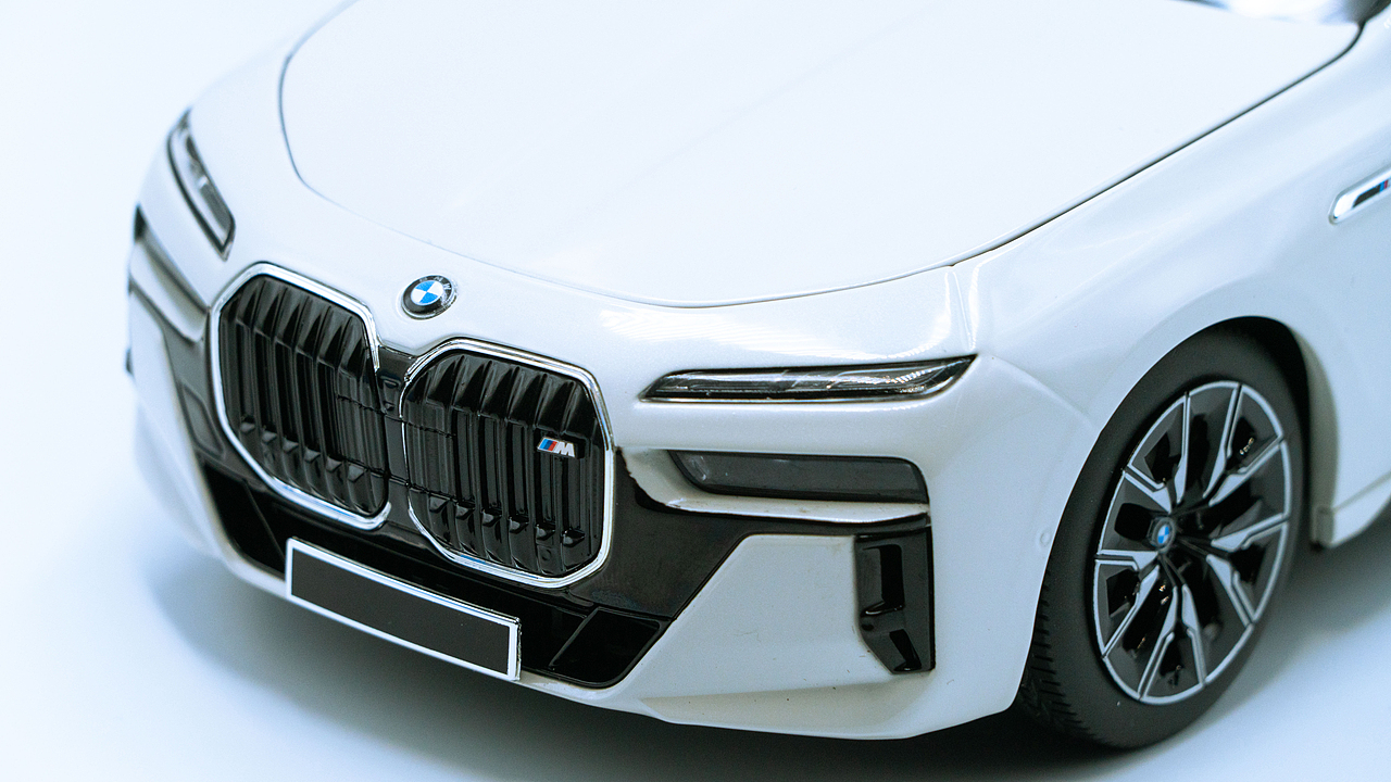 BMW i7 M70 G70 MINICHAMPS 1:18（图ZNDAxNDQ0MTQ0） - 其他摄影 - 站酷设计师饭饭饭樊原创素材 - 站酷ZCOOL