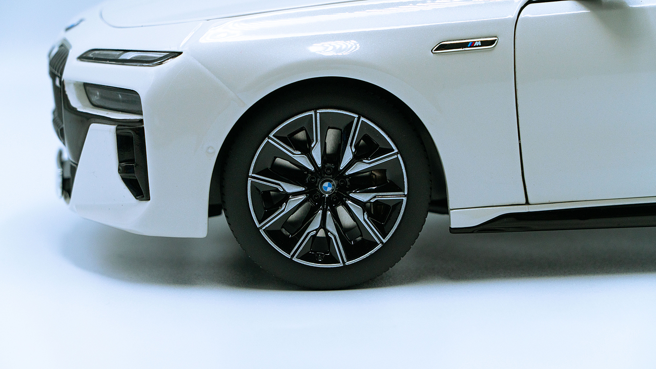 BMW i7 M70 G70 MINICHAMPS 1:18（图ZNDAxNDQ0MTY0） - 其他摄影 - 站酷设计师饭饭饭樊原创素材 - 站酷ZCOOL