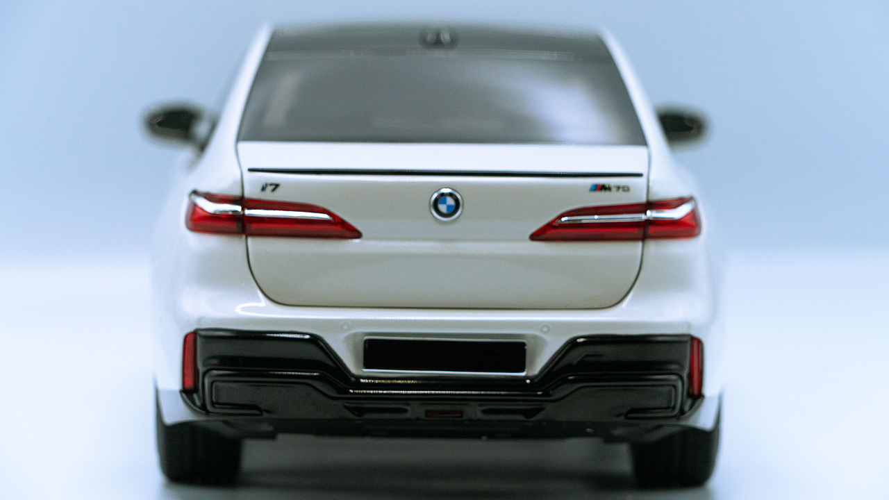 BMW i7 M70 G70 MINICHAMPS 1:18（图ZNDAxNDQ0MTg4） - 其他摄影 - 站酷设计师饭饭饭樊原创素材 - 站酷ZCOOL