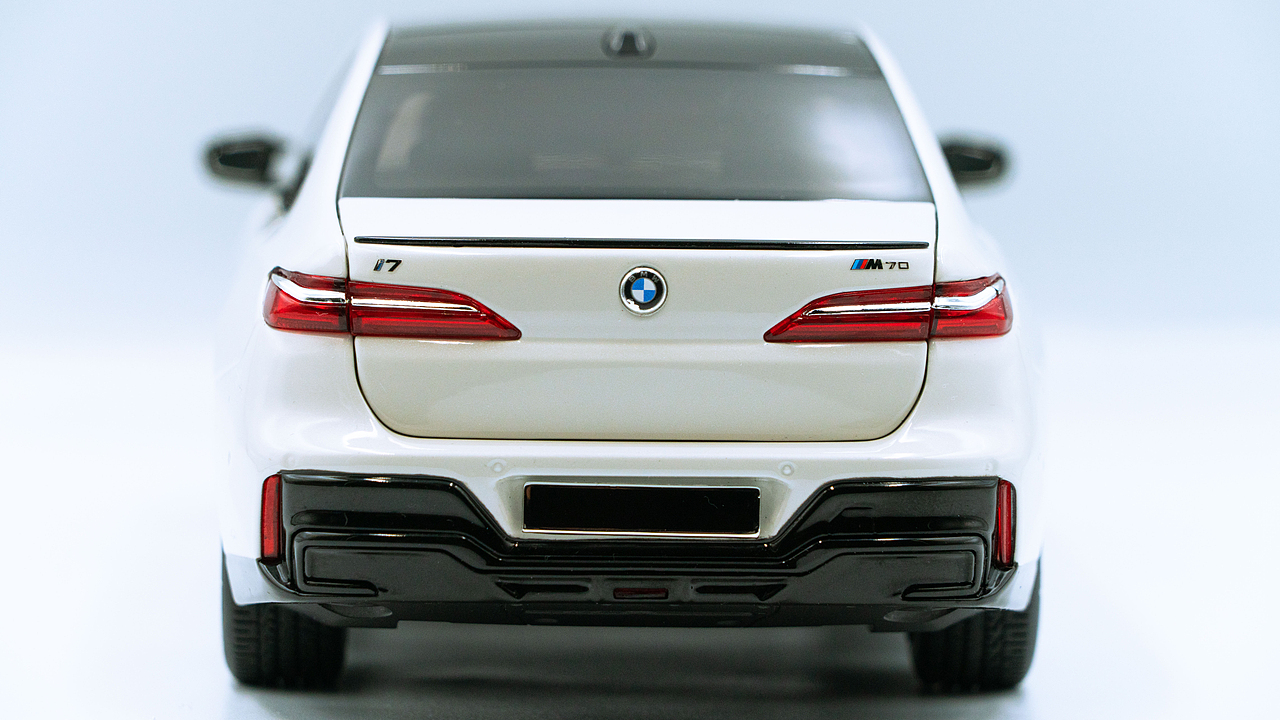 BMW i7 M70 G70 MINICHAMPS 1:18（图ZNDAxNDQ0MzA0） - 其他摄影 - 站酷设计师饭饭饭樊原创素材 - 站酷ZCOOL