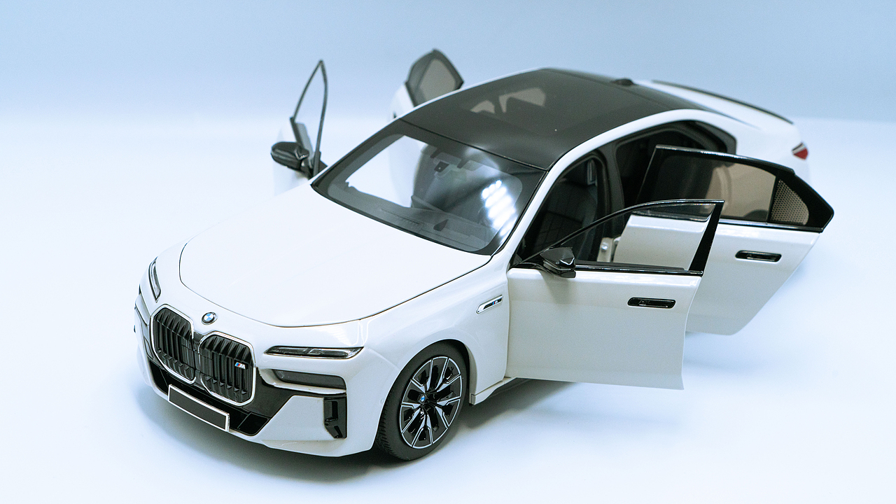 BMW i7 M70 G70 MINICHAMPS 1:18（图ZNDAxNDQ0MzE2） - 其他摄影 - 站酷设计师饭饭饭樊原创素材 - 站酷ZCOOL