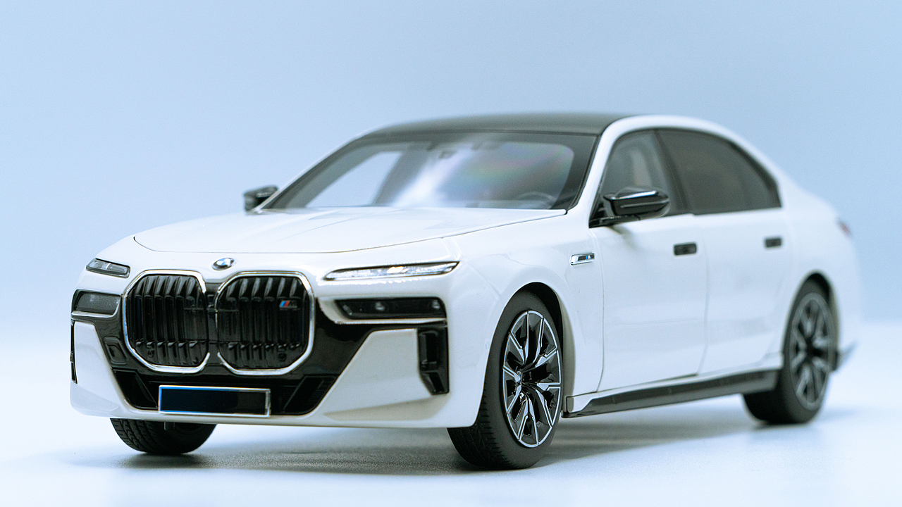 BMW i7 M70 G70 MINICHAMPS 1:18（图ZNDAxNDQ0MzQw） - 其他摄影 - 站酷设计师饭饭饭樊原创素材 - 站酷ZCOOL