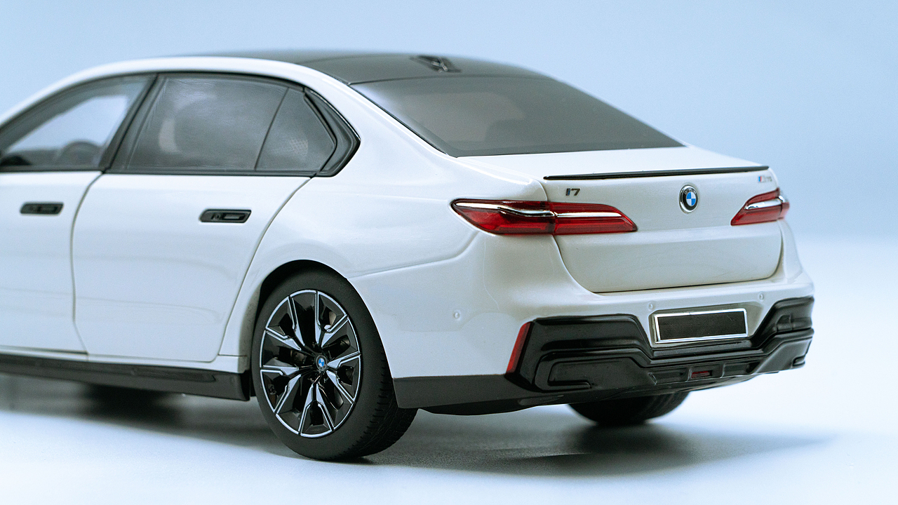 BMW i7 M70 G70 MINICHAMPS 1:18（图ZNDAxNDQ0MzYw） - 其他摄影 - 站酷设计师饭饭饭樊原创素材 - 站酷ZCOOL