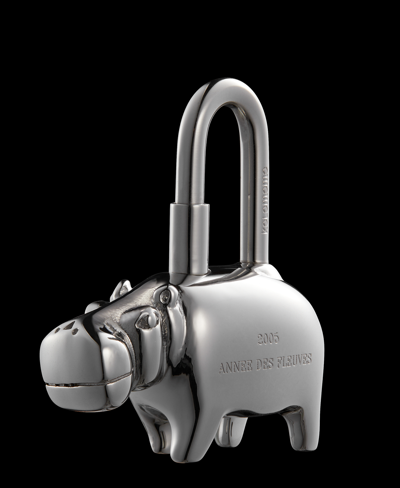 奢侈品配饰 金属包挂饰品 产品拍摄（图ZNDAxNDY1MjQ4） - 产品摄影 - 站酷设计师Alun阿伦原创素材 - 站酷ZCOOL