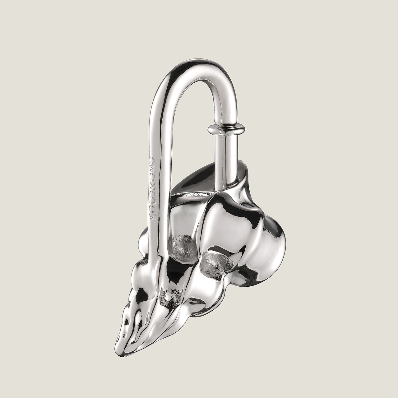 奢侈品配饰 金属包挂饰品 产品拍摄（图ZNDAxNDY4MTI0） - 产品摄影 - 站酷设计师Alun阿伦原创素材 - 站酷ZCOOL