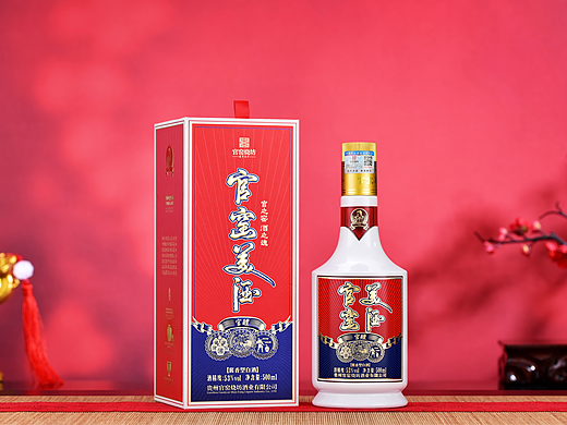 红金碰撞里的酱酒气质 | 官窖美酒白酒包装设计