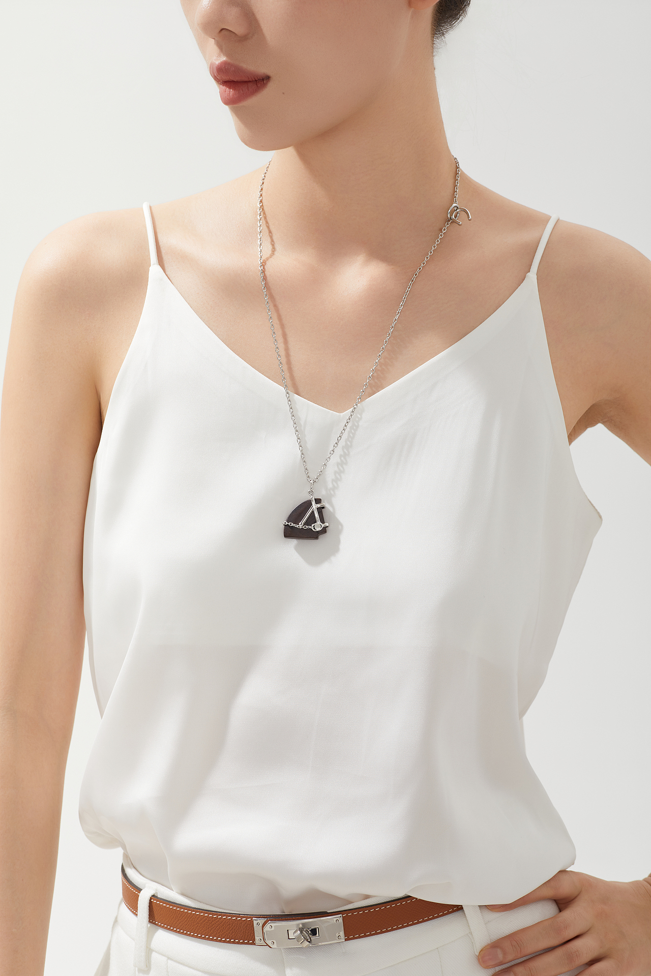 原图 项链挂饰 光感lookbook 拍摄（图ZNDAxNjgzODMy） - 时尚/艺术摄影 - 站酷设计师Alun阿伦原创素材 - 站酷ZCOOL