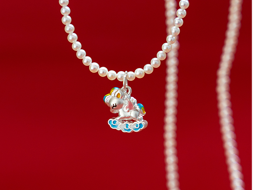 馬年珍珠項(xiàng)鏈拍攝修圖（個人主頁-ZNzMwNjY5ODA=） - 產(chǎn)品攝影 - 站酷設(shè)計師冷色調(diào)KZ原創(chuàng)素材 - 站酷ZCOOL