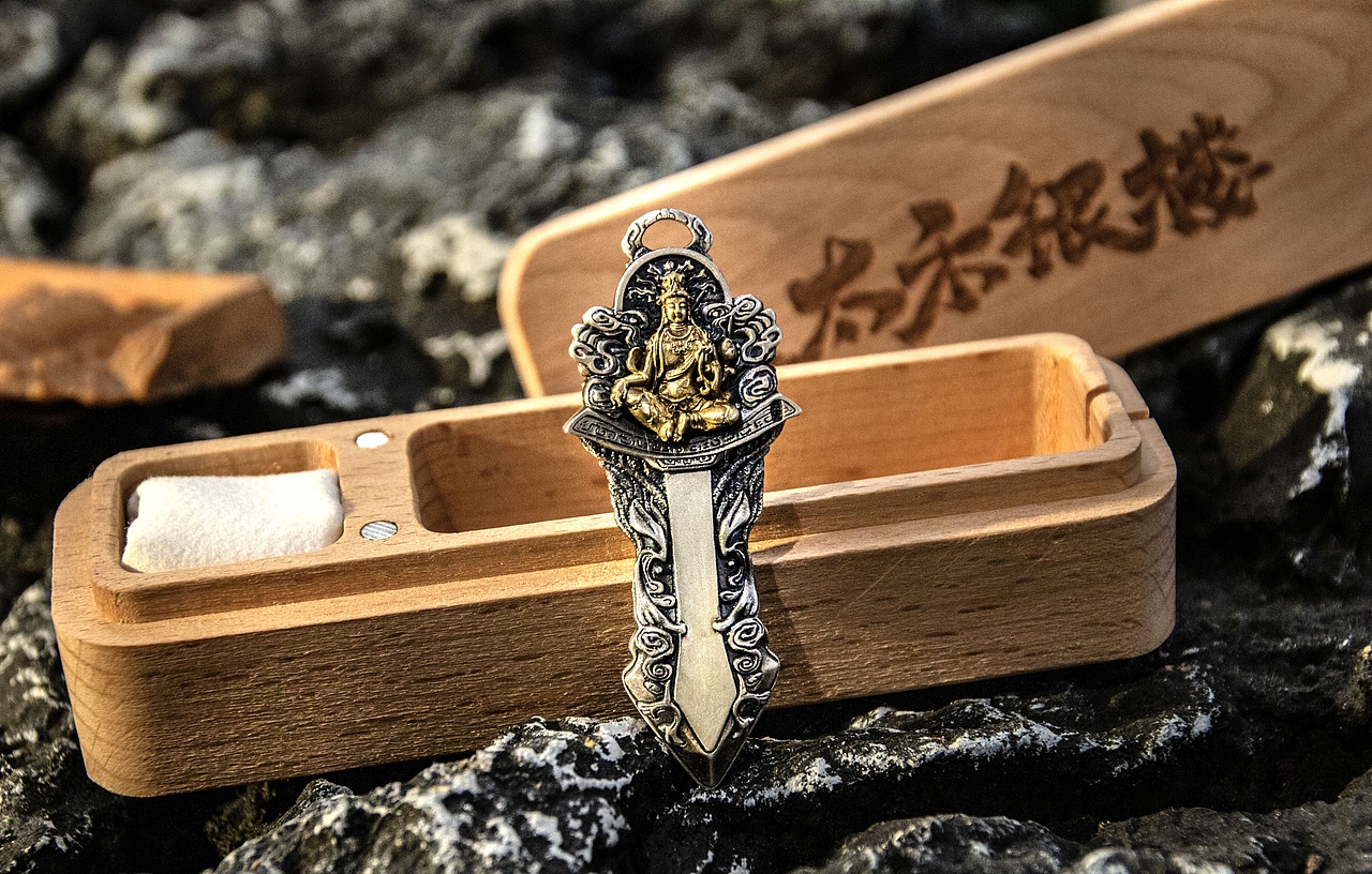 文殊剑·镜界 | 以智慧之剑斩断烦恼的佛教法器银饰（图ZNDAxNzkwNDUy） - 首饰设计 - 站酷设计师梦龙设计原创素材 - 站酷ZCOOL