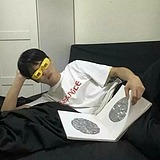 设计师星新的头像