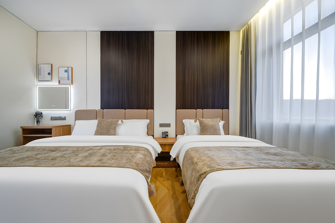 中国亚布力山璟假日酒店（图ZNDAxOTQ2NzM2） - 环境/建筑摄影 - 站酷设计师拍房子的何亮原创素材 - 站酷ZCOOL