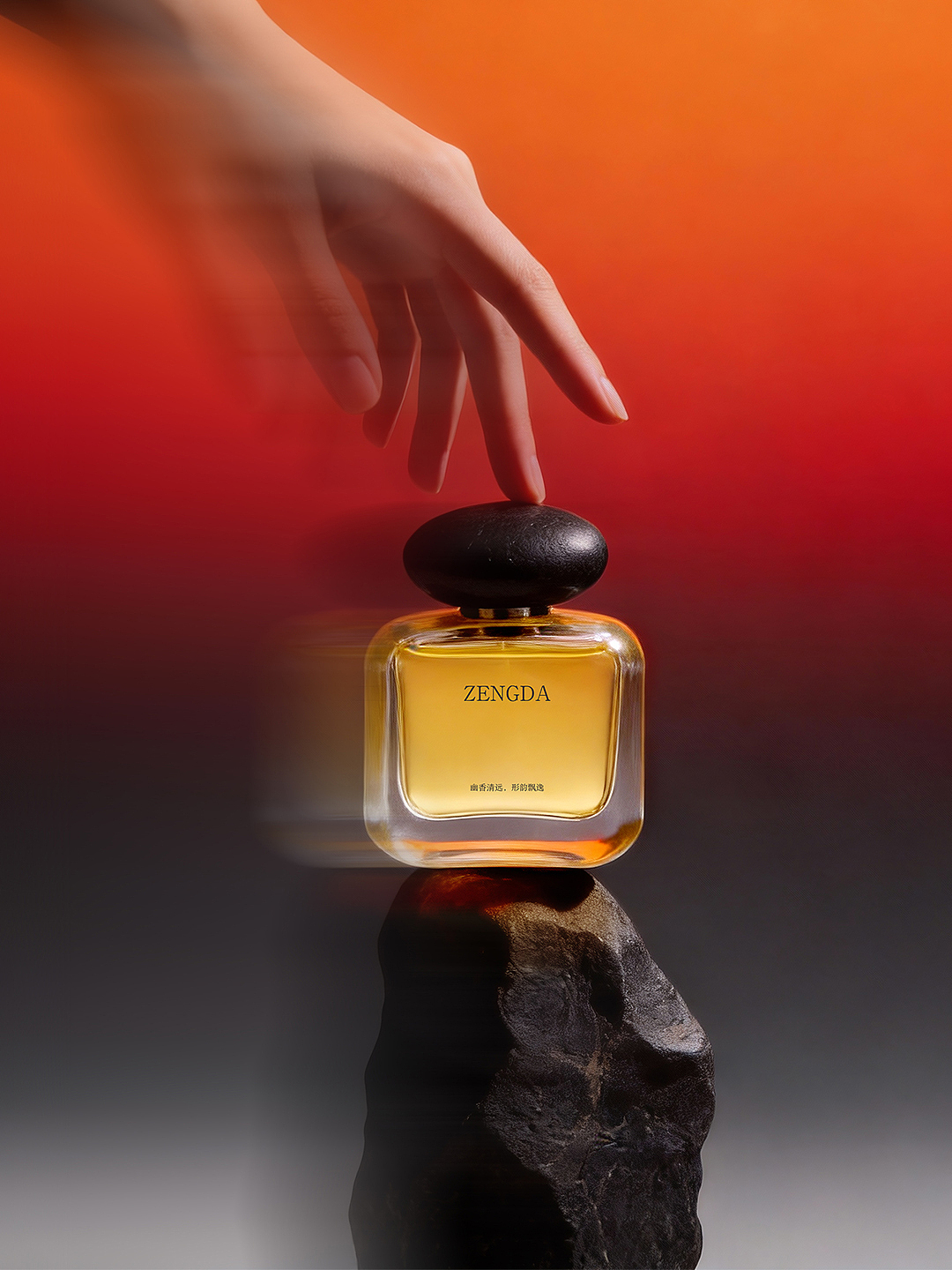 AIGC精准控图，极简至美香水摄影（附提示词）（图ZNDAxOTUxNDM2） - AI作品 - 站酷设计师Sophia妃原创素材 - 站酷ZCOOL
