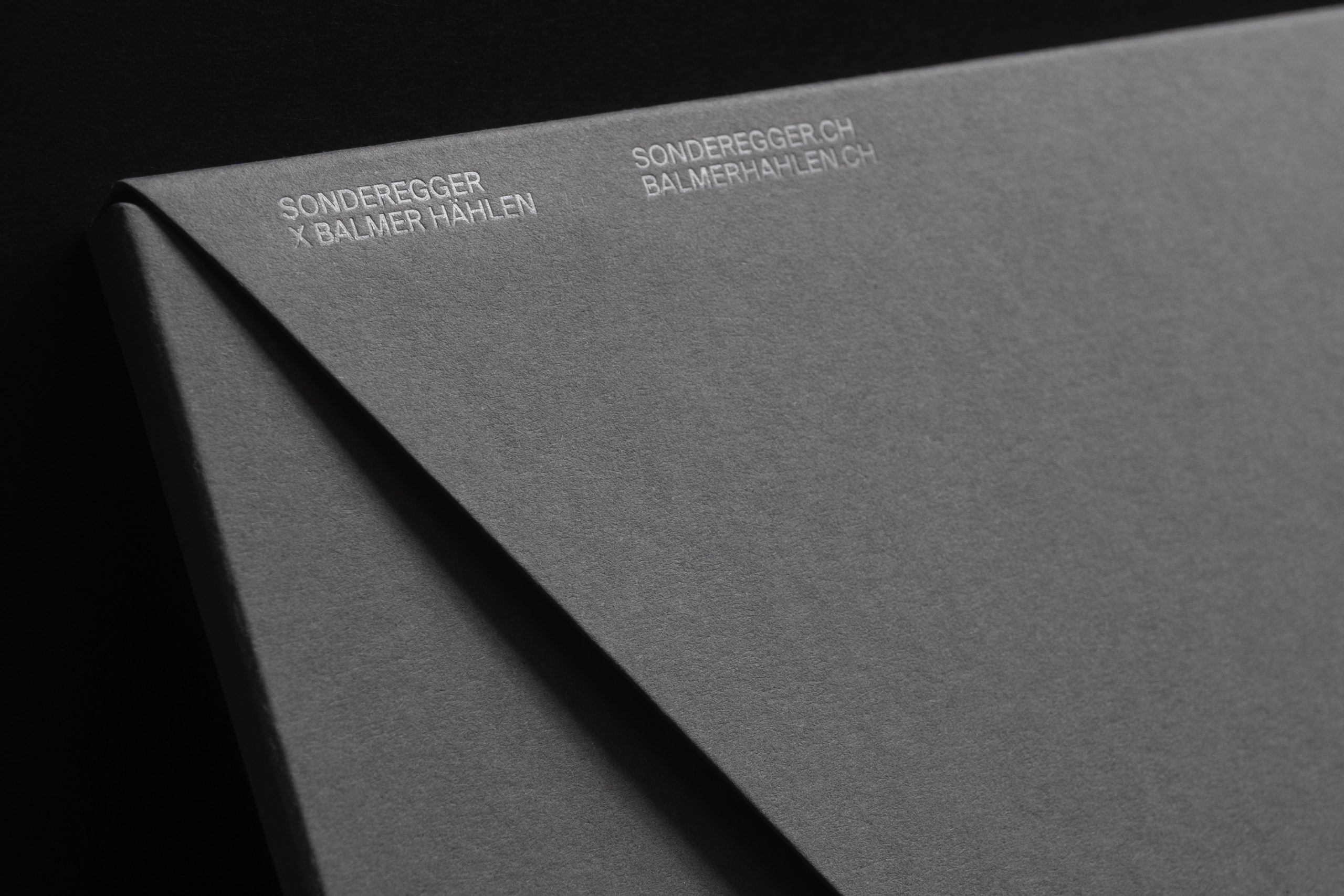 一本有着丰富触感的书｜365天的好设计 NO.166（图ZMTUzOTEyODg=） - 观点 - 站酷设计师365天的好设计原创素材 - 站酷ZCOOL