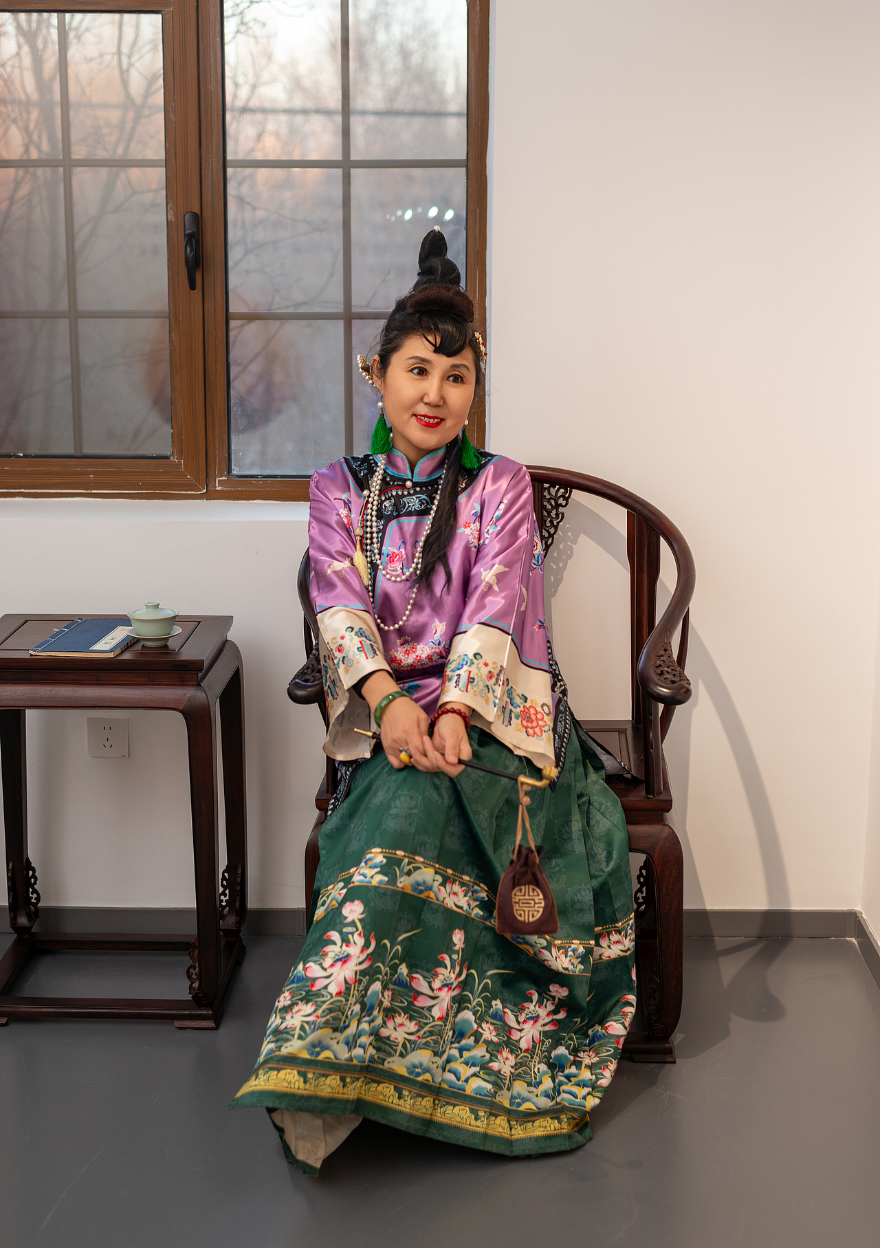 满工绣花鸟，珠翠映流年（图ZNDAyMDk3MjQw） - 人像摄影 - 站酷设计师独立摄影师险峰原创素材 - 站酷ZCOOL