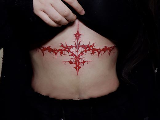 昆明纹身 暗黑十字架❤️废墟刺青