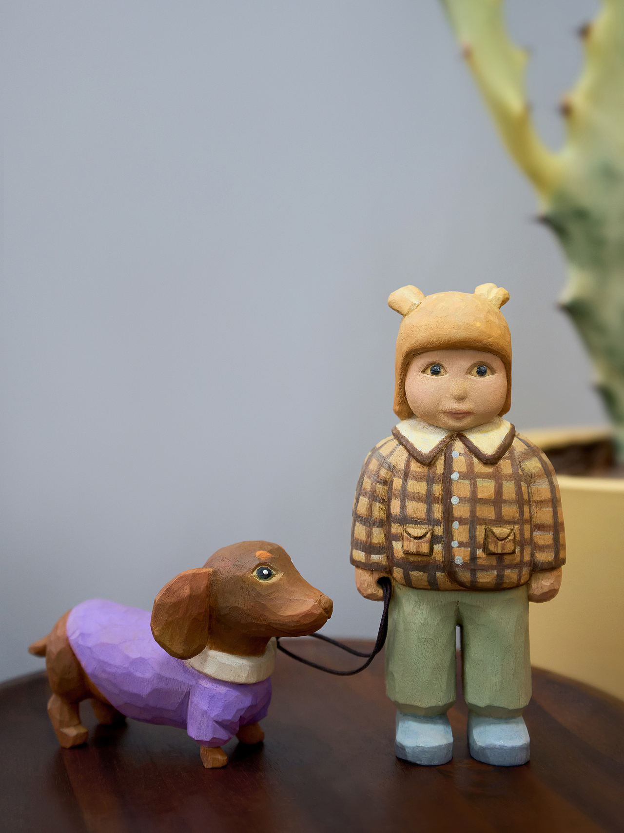 小木雕|和寵物狗一起散步（圖ZNDAyMTMzMzU2） - 其他手工藝 - 站酷設(shè)計(jì)師樹(shù)點(diǎn)木作原創(chuàng)素材 - 站酷ZCOOL