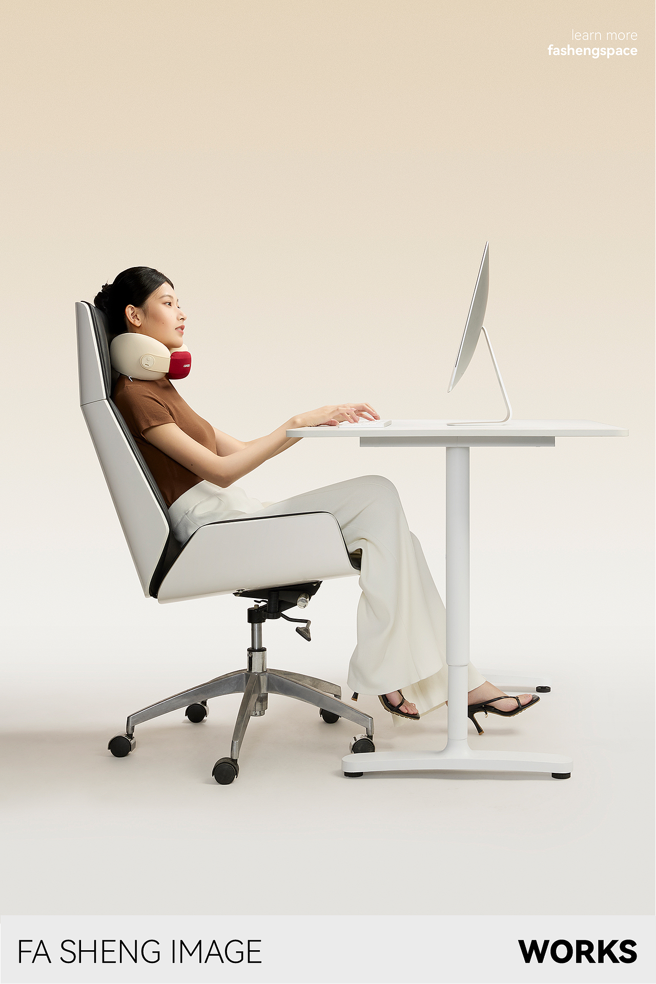 产品摄影 | 孔苏 CONSSU 舒适圈温感颈枕 X 发生（图ZNDAyMTc2NzEy） - 人像摄影 - 站酷设计师发生影像原创素材 - 站酷ZCOOL