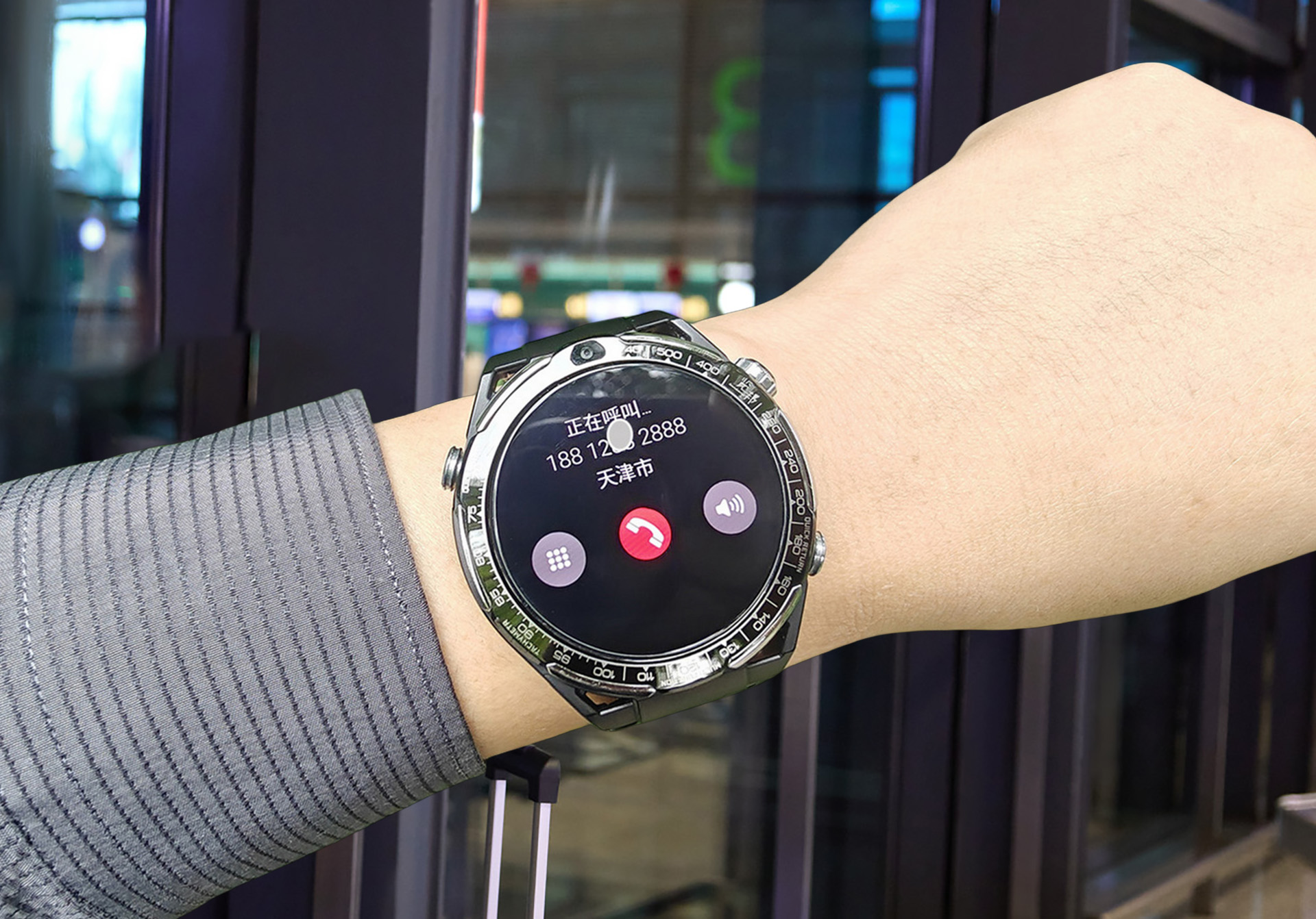 腕上长了个“AI大脑”？览邦Watch Ultra实测：能聊天会办事，响应快过对象！（图ZMTU0MDA3MjA=） - 资讯 - 站酷设计师来这个世界看看原创素材 - 站酷ZCOOL