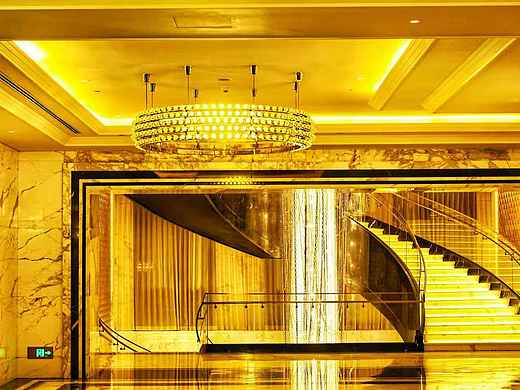 华丽的金色大厅