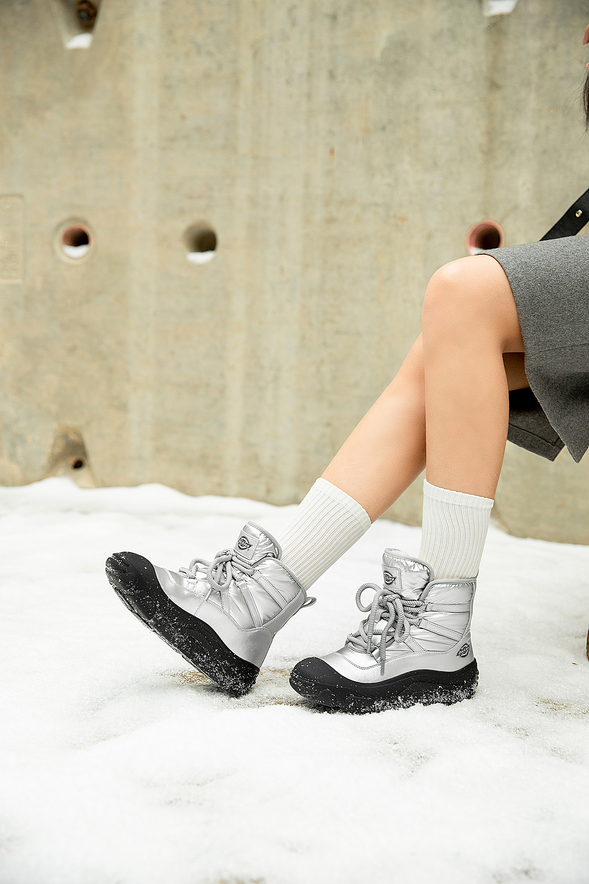戶外雪地靴拍攝3（圖ZNDAyMzY2OTA0） - 產(chǎn)品攝影 - 站酷設(shè)計師愛喝咖啡的貓MAO原創(chuàng)素材 - 站酷ZCOOL