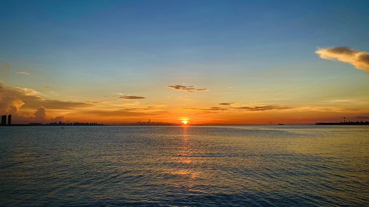 夕阳/云朵（图ZNDAyNDMyMDY0） - 海报 - 站酷设计师wn赤子原创素材 - 站酷ZCOOL