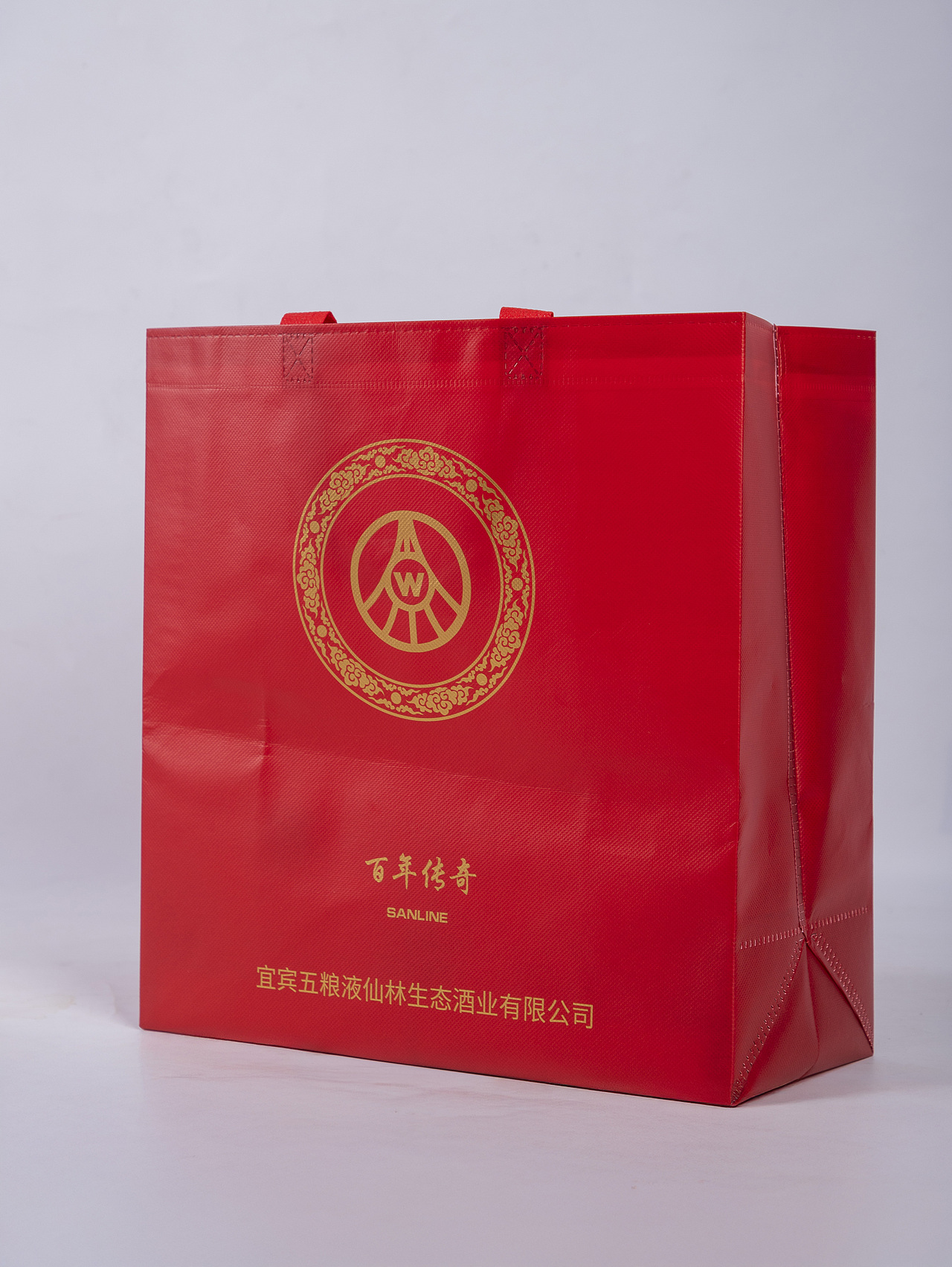 有间|五粮液仙林生态百年传奇钻石经典透明桶白酒（图ZNDAyNDQwMjI0） - 产品摄影 - 站酷设计师有间图片社原创素材 - 站酷ZCOOL