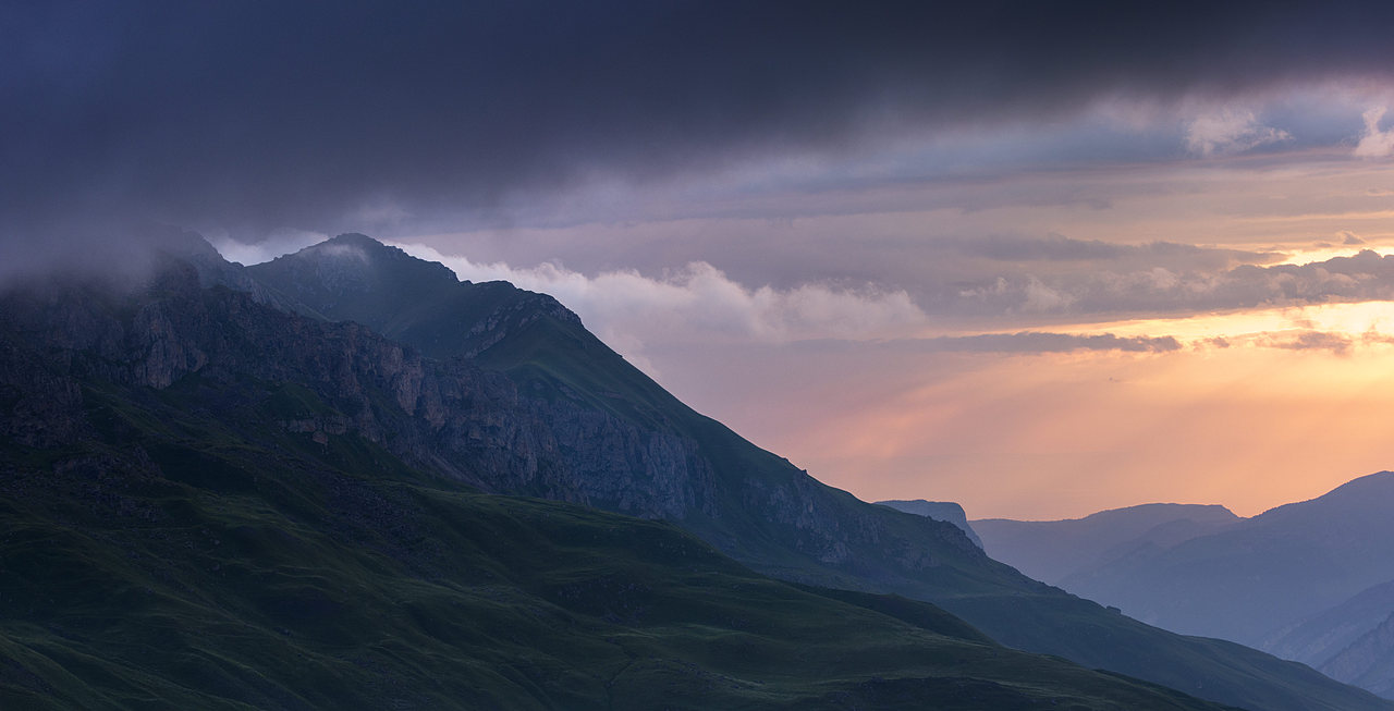 Caucasus Mountains（图ZNDAyNDYxNDQw） - 风光摄影 - 站酷设计师Madebyvadim原创素材 - 站酷ZCOOL